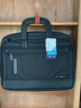 Targus Black Checkpoint-Friendly Laptop Bag for Men
